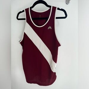 Tracksmith van cortlandt running singlet. Burgundy. Sash. Men’s. Medium.